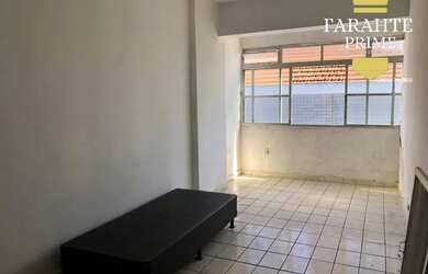 Imagem: O apartamento possui 1 Dormitório, 1 Banheiro, 1 Vaga na garagem