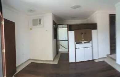 Imagem: A casa possui 5 Dormitórios, 5 Banheiros, 4 Vagas na garagem