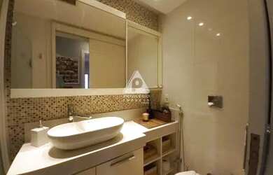 Imagem 14: Excelente apartamento Composto sala em 2 ambientes, 4 quartos sendo 1 suíte, varanda, 2 va