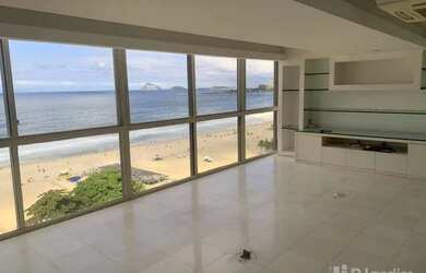 Imagem: O apartamento possui 4 Dormitórios, 5 Banheiros, 4 Vagas na