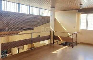 Imagem 13: Casa em Guaíba. Piscina, Churrasqueira, Área de serviçoeLareira