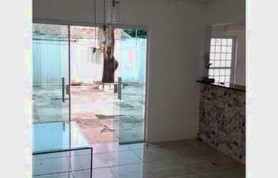 Imagem: A casa em condomínio possui 3 Dormitórios, 2 Banheiros, 2