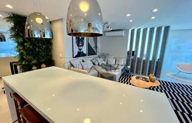 Imagem: O apartamento possui 2 Dormitórios, 2 Banheiros, 2 Vagas na