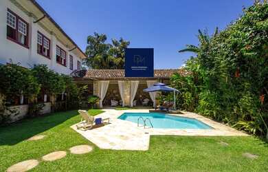 Imagem: A casa possui 5 Dormitórios, 5 Banheiros, 650m² de Área e