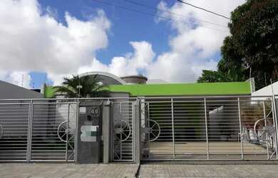 Imagem: A casa para alugar possui 4 Dormitórios, 4 Banheiros e 4 Vagas