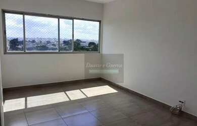 Imagem: O apartamento possui 2 Dormitórios, 2 Banheiros, 64m² de Área