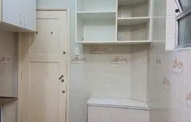 Imagem 13: Copacabana, quarto e sala, Rua Toneleiro, prox. metrô