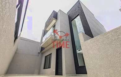 Imagem: A casa possui 4 Dormitórios, 3 Banheiros, 113m² de Área e