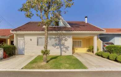 Imagem: Casa térrea em condomínio, semi mobiliada, com churrasqueira