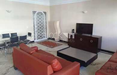 Imagem: O apartamento possui 2 Dormitórios, 2 Banheiros, 190m² de