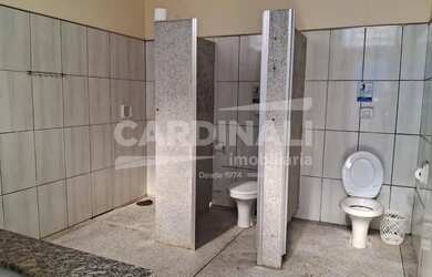 Imagem 15: Salão comercial, tipo área de lazer completo com piscinas e ótima localização