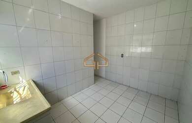 Imagem 9: Imóvel para aluguel com 65 metros quadrados com 2 quartos em Parque Bitaru...