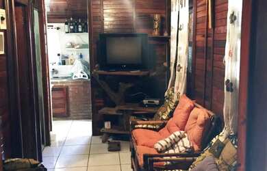 Imagem: A chácara possui 90m² de Área e está localizado em Juquitiba