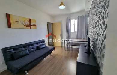 Imagem: O apartamento possui 2 Dormitórios, 1 Banheiro, 1 Vaga na garagem