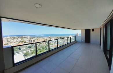 Imagem: O apartamento possui 5 Dormitórios, 5 Banheiros, 4 Vagas na