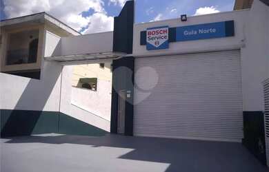 Imagem: O depósito possui 5 Vagas na garagem, 750m² de Área e está