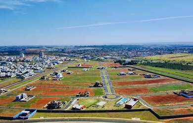 Imagem: O terreno possui 285m² de Área e Imóvel novo e está localizado