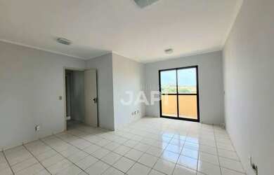 Imagem: O apartamento possui 2 Dormitórios, 2 Banheiros, 2 Vagas na