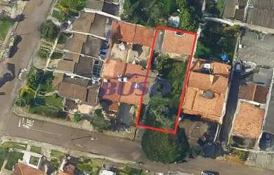 Imagem: A casa possui 2 Dormitórios, 2 Banheiros, 5 Vagas na garagem