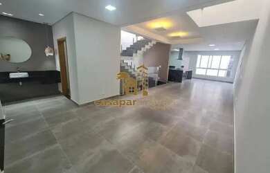 Imagem: A casa possui 3 Dormitórios, 5 Banheiros, 3 Vagas na garagem