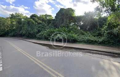 Imagem: O terreno possui 25.862m² de Área e está localizado em Anil