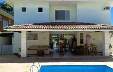 Imagem: A casa em condomínio possui 4 Dormitórios, 3 Banheiros, 2