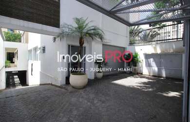 Imagem: O depósito à venda possui 5 Vagas na garagem e 524m² de Área