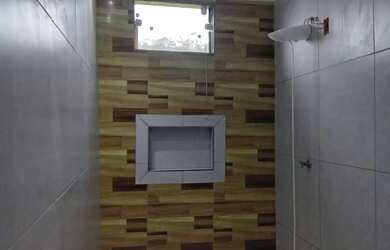 Imagem: A casa possui 2 Dormitórios, 2 Banheiros, 1 Vaga na garagem