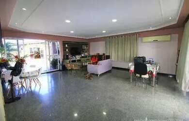 Imagem: O apartamento na cobertura possui 5 Dormitórios, 2 Banheiros