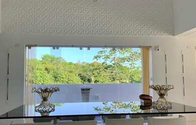 Imagem: A casa em condomínio possui 5 Dormitórios, 5 Banheiros, 4