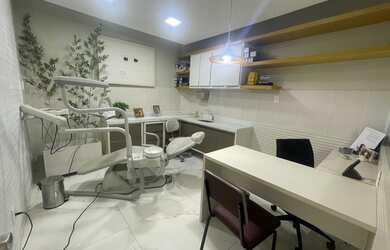 Imagem: O depósito está localizado em Tirol, Natal à venda por R$450.000