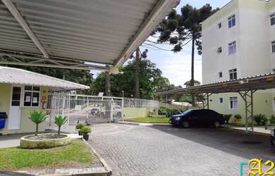 Imagem: O apartamento possui 3 Dormitórios, 1 Banheiro, 1 Vaga na garagem