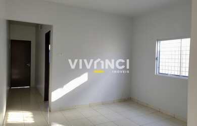 Imagem: A casa possui 2 Dormitórios, 1 Banheiro, 1 Vaga na garagem