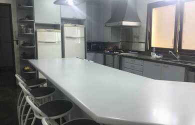 Imagem 8: Oportunidade. Piscina, Churrasqueira, 450m² de Áreae3 Vagas na garagem