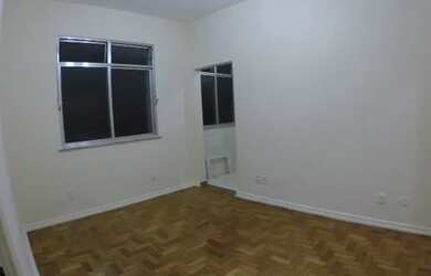 Imagem: O apartamento possui 1 Dormitório, 1 Banheiro, 50m² de Área