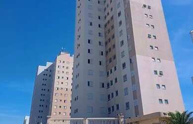 Imagem: O apartamento possui 1 Dormitório, 1 Banheiro, 1 Vaga na garagem