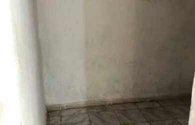 Imagem: A casa possui 2 Dormitórios, 1 Banheiro e está localizado