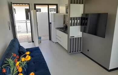 Imagem: O apartamento possui 1 Dormitório, 1 Banheiro, 1 Vaga na garagem