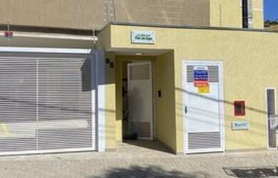 Imagem: O apartamento possui 2 Dormitórios, 2 Banheiros, 2 Vagas na