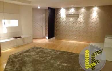 Imagem: O apartamento possui 3 Dormitórios, 1 Banheiro, 2 Vagas na