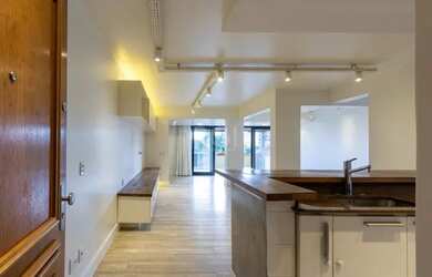 Imagem 2: Apartamento para Venda - 148.32m², 3 dormitórios, sendo 1 suites, 2...