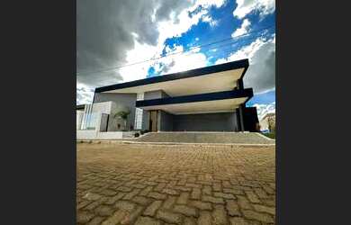 Imagem: A casa em condomínio possui 3 Dormitórios, 5 Banheiros, 4