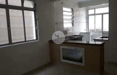 Imagem: O apartamento possui 1 Dormitório, 1 Banheiro, 1 Vaga na garagem