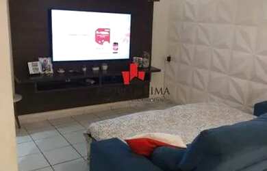 Imagem: A casa possui 2 Dormitórios, 1 Banheiro, 4 Vagas na garagem