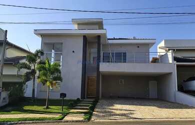 Imagem: A casa em condomínio possui 3 Dormitórios, 4 Banheiros, 4