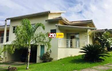 Imagem: A casa em condomínio possui 3 Dormitórios, 4 Banheiros, 2