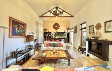 Imagem: A casa em condomínio possui 3 Dormitórios, 5 Banheiros, 5