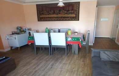 Imagem: O apartamento possui 3 Dormitórios, 1 Banheiro, 1 Vaga na garagem