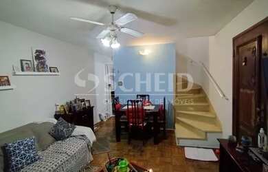 Imagem: A casa possui 3 Dormitórios, 3 Banheiros, 2 Vagas na garagem