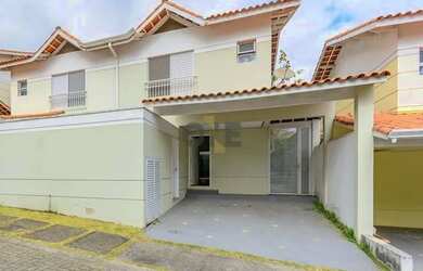 Imagem: A casa em condomínio possui 3 Dormitórios, 2 Banheiros, 2